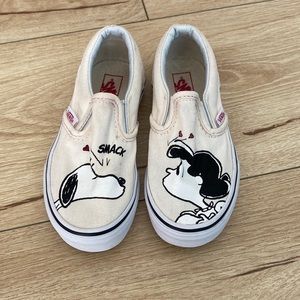 VANS + SNOOPY KIDS SIZE 11